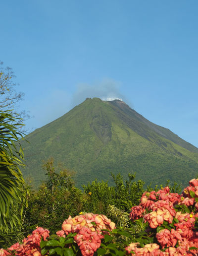 Fame and La Fortuna: Costa Rica's Famous Volcanic Siblings
